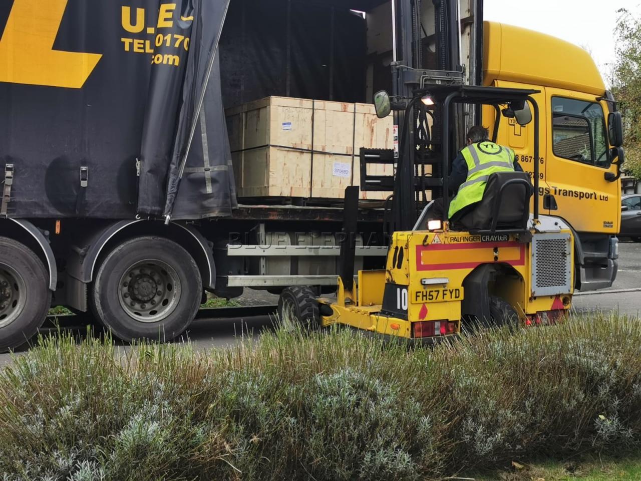 1530 Fiber Laser Cutting Machine For Stainless Steel Carbon Steel Metal Sheet Mesin Pemotong Laser Fiber 1530 Untuk Lembaran Logam Keluli Karbon Keluli Tahan Karat