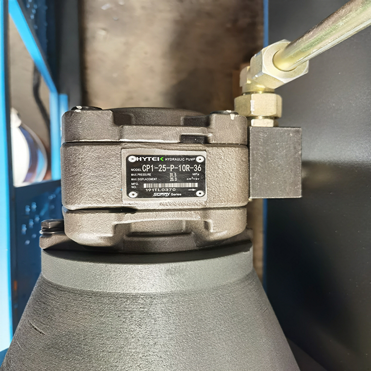 300t/4000 Hydraulic Press Brake Machine Mesin Brek Tekan Hidraulik 300t/4000