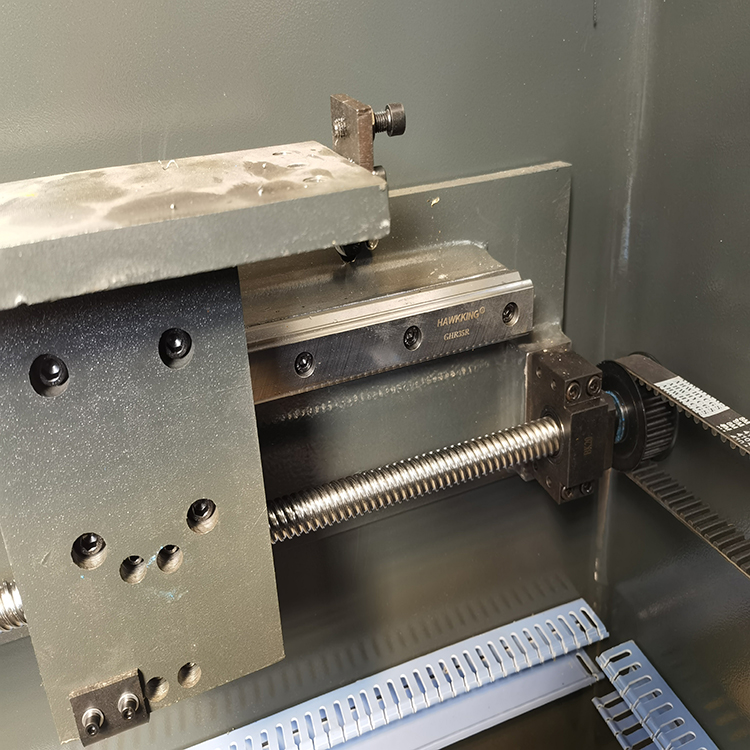 300t/4000 Hydraulic Press Brake Machine Mesin Brek Tekan Hidraulik 300t/4000