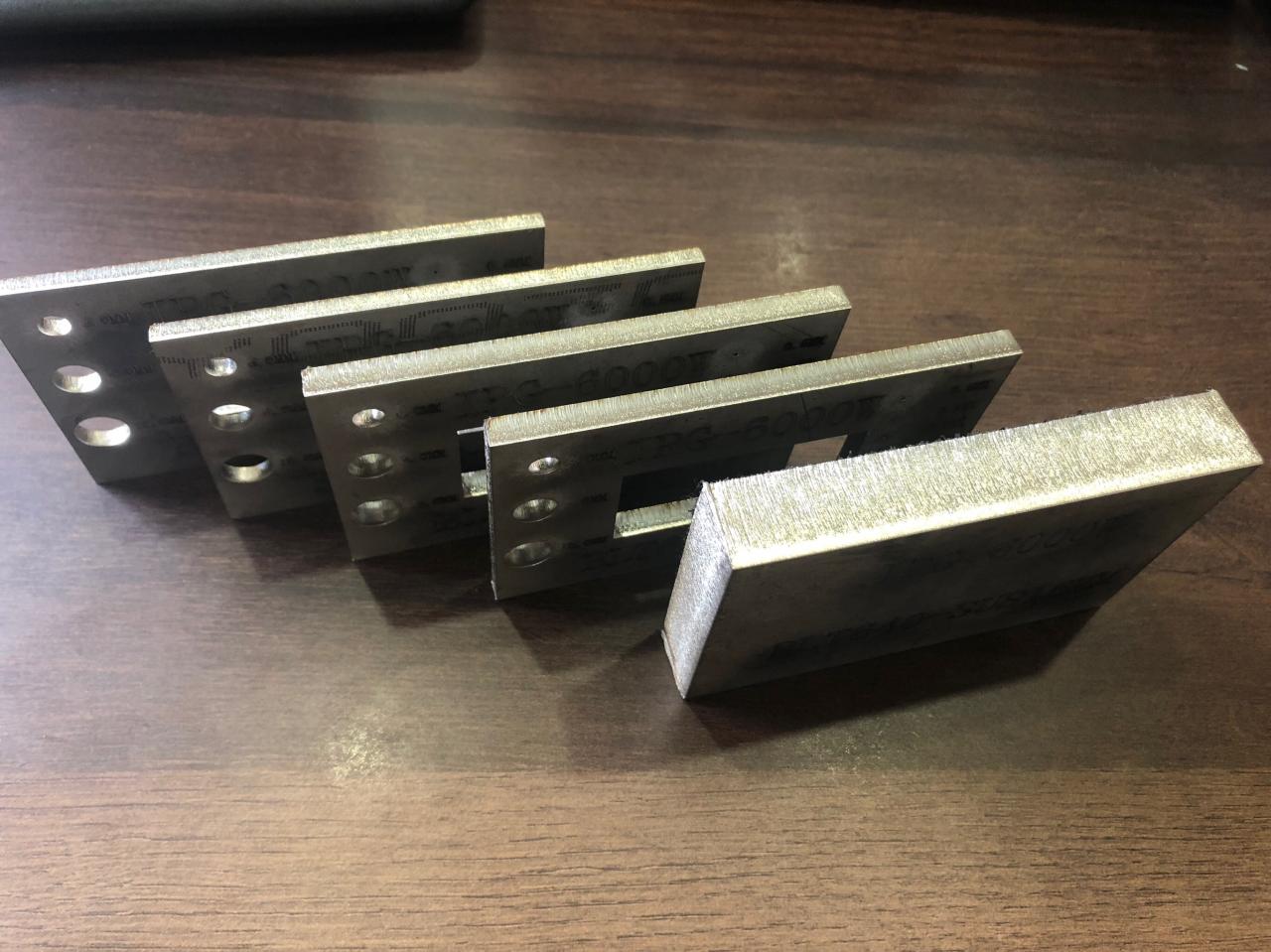 3015 4015 1kw To 6kw Cnc Fiber Laser Cutting Machine Raycus Laser Power 3015 4015 1kw Hingga 6kw Mesin Pemotong Laser Gentian Cnc Kuasa Laser Raycus