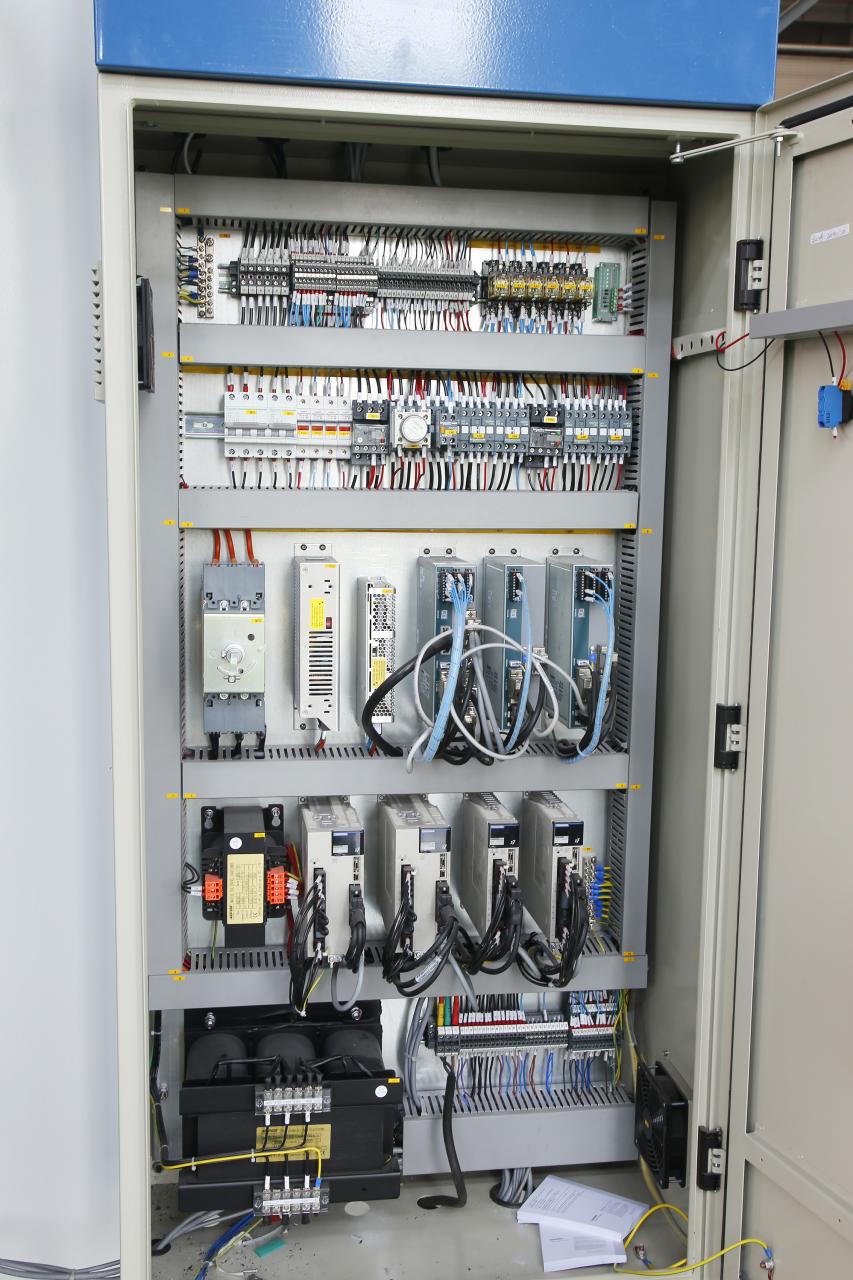 4 Axis Cnc Tandem Press Brake With Delem Da58t 2d Graphical Controller Brek Tekan Tandem 4 Paksi Cnc Dengan Pengawal Grafik 2d Delem Da58t