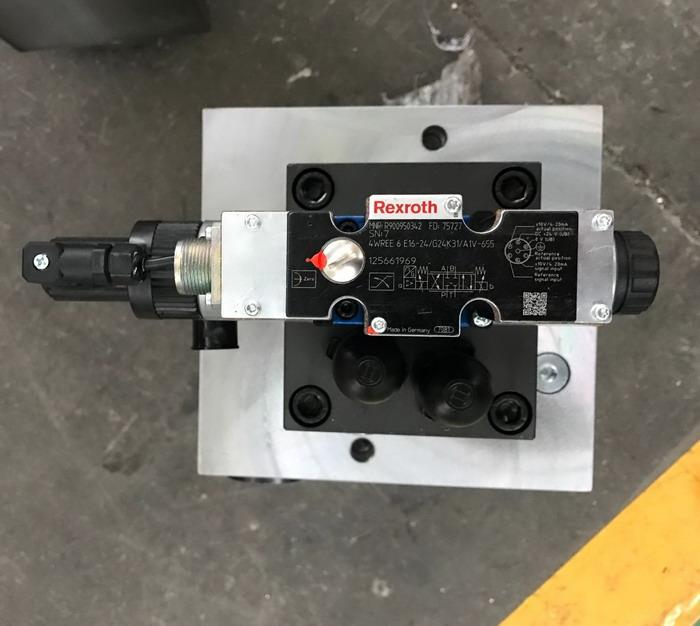 4 Axis Cnc Tandem Press Brake With Delem Da58t 2d Graphical Controller Brek Tekan Tandem 4 Paksi Cnc Dengan Pengawal Grafik 2d Delem Da58t