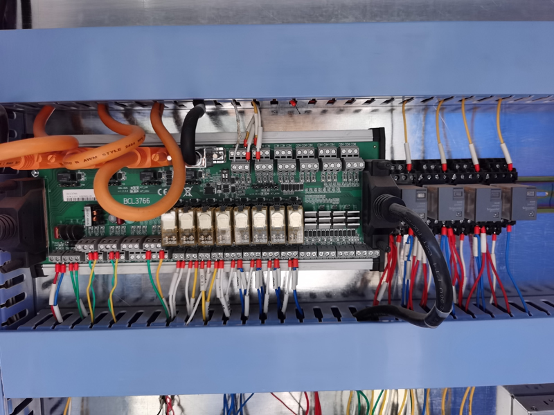 8mm 10mm Carbon Steel Laser Cutter 1530 4020 Cnc Fiber Laser Cutting Machine Pemotong Laser Keluli Karbon 8mm 10mm 1530 4020 Mesin Pemotong Laser Gentian Cnc