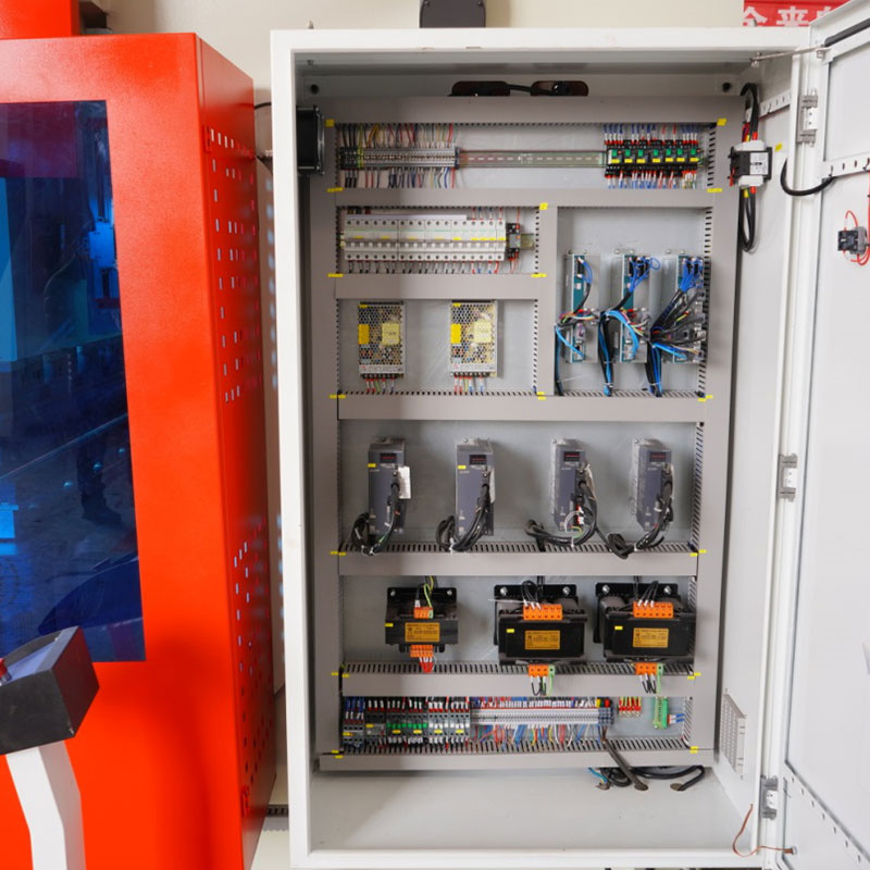 Model Mesin Brek Tekan Hidraulik CNC Wc67k-80tx3200