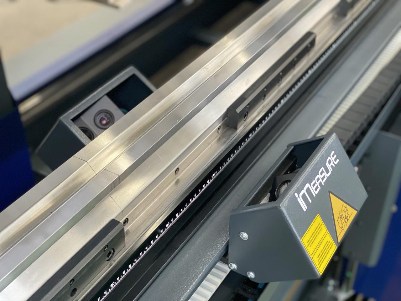 China 220t Cnc Bending Machine 6+1 Axis Hydraulic Press Brake Price Mesin Lentur Cnc 220t China 6+1 Axis Hydraulic Press Brek Harga