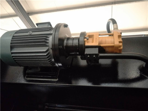 Da53t Cnc System Controller 125t4000 3+1 Axis Cnc Hydraulic Press Brake With Good Quality Da53t Cnc System Controller 125t4000 3+1 Axis Cnc Hydraulic Press Brek Dengan Kualiti Yang Baik