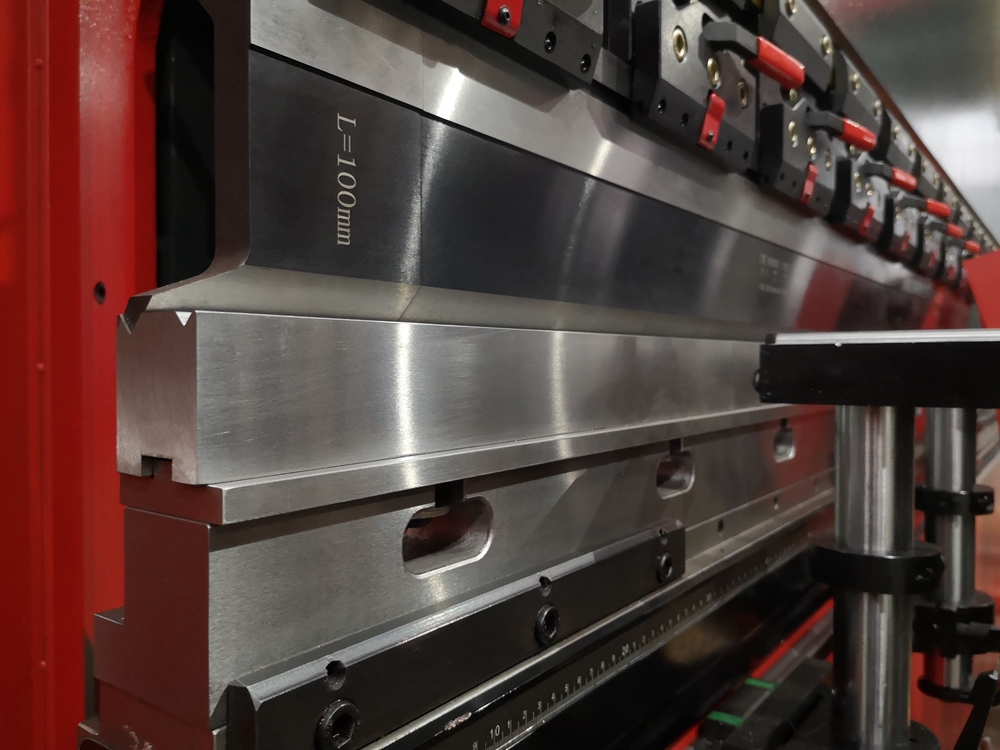 Delem Da66t 125 3+1 4+1 6+1 8+1 Cnc Hydraulic Press Brake For Metal Plate Bending Delem Da66t 125 3+1 4+1 6+1 8+1 Cnc Hydraulic Press Brek Untuk Lenturan Plat Logam