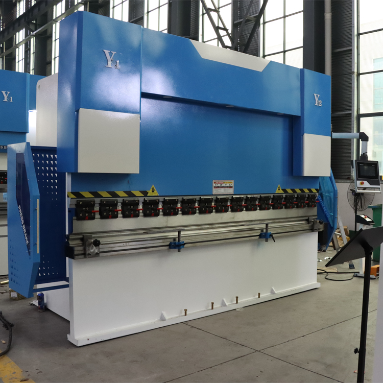 Electric Hydraulic Sheet 4 Axis Cnc Delem Press Brake 63t Metal Bending Machine Lembaran Hidraulik Elektrik 4 Axis Cnc Delem Press Brek 63t Mesin Bengkok Logam