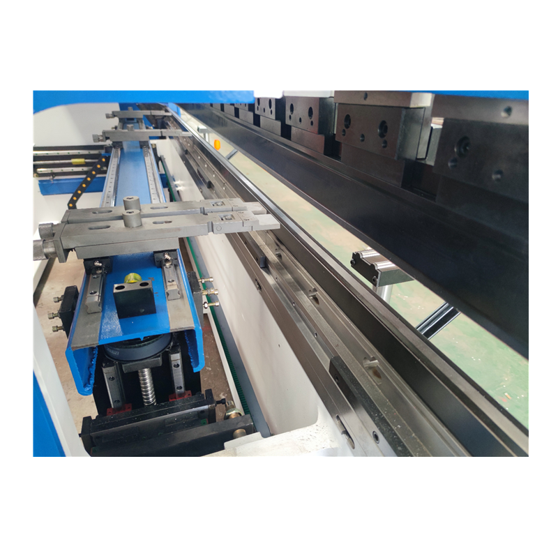 Hydraulic Press Brake Of 130t/3200mm 4+1 Axis Delem Da53t Cnc Press Brake Brek Tekan Hidraulik 130t/3200mm 4+1 Paksi Delem Da53t Brek Tekan Cnc