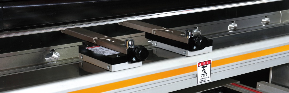 Steel Sheet Aluminum Bending Hydraulic Press Brake Machine Mesin Brek Tekan Hidraulik Lembaran Keluli Aluminium Lentur