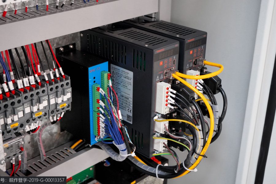 Wc67 Hydraulic Press Brake / CNC Press Bending Machine / Plate Bending Machine China Brek Tekan Hidraulik Wc67 / Mesin Lentur Tekan CNC / Mesin Lentur Plat China