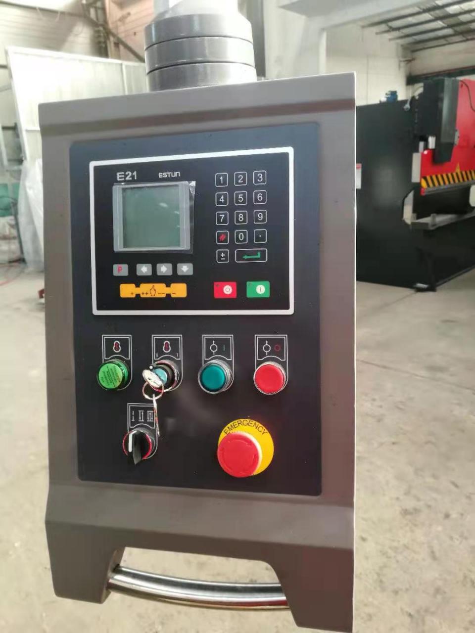 Wc67y-160 4000 Hydraulic Press Brake Cnc Metal Bending Machine For 4000mm Width Steel Wc67y-160 4000 Hydraulic Press Brake Cnc Metal Bending Machine Untuk Keluli Lebar 4000mm
