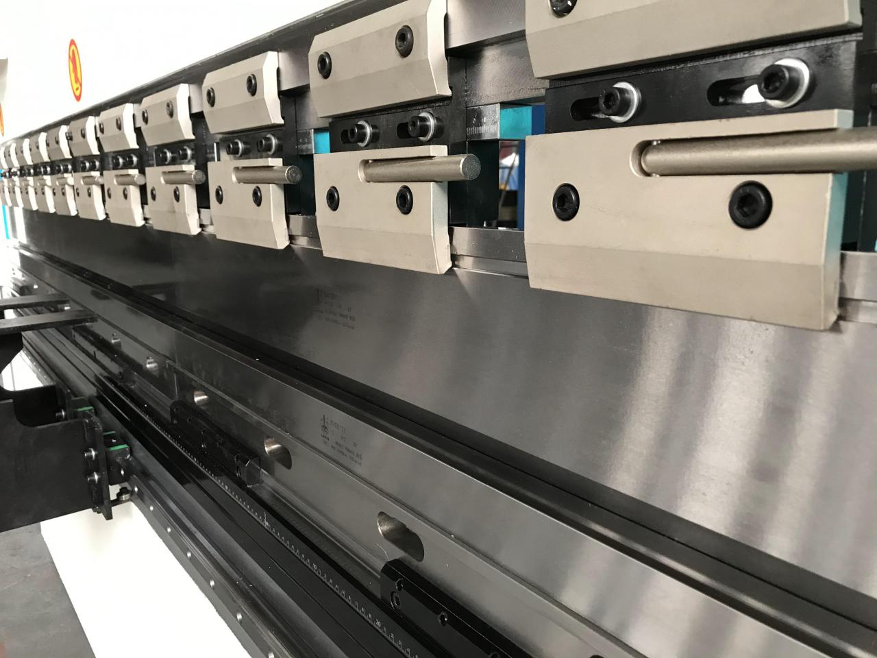 Wc67y-65/2500 Mesin Brek Hidraulik Oem Mesin Bengkok Keluli