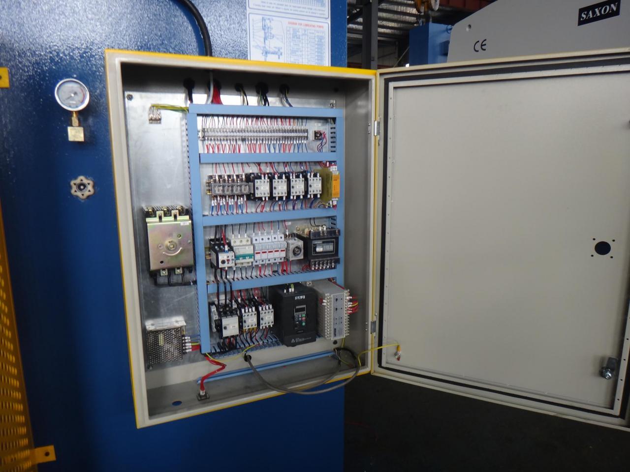 Wc67y-65/2500 Oem Hydraulic Press Brake Machine Steel Bending Machine Wc67y-65/2500 Mesin Brek Hidraulik Oem Mesin Bengkok Keluli